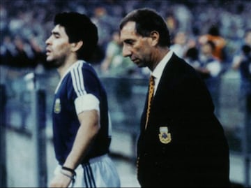 La amenaza de Bilardo de tirar el avión al océano si Argentina era eliminada de Italia 90; ¿Qué pasó?