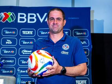 André Jardine no se siente confiado frente a Cruz Azul: “En los clásicos no hay favoritos”