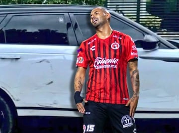 Edwin Cardona fue atacado a balazos en un intento de robo cuando iba con su familia en su camioneta