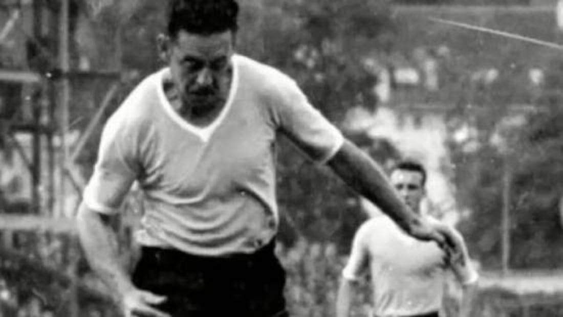 Juan Hohberg, argentino de nacimiento, se nacionalizó Uruguayo para poder jugar el Mundial de Suiza 54. Foto: Especial