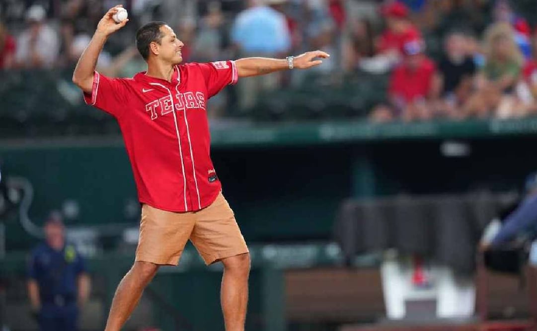 Así fue el primer lanzamiento de Chicharito Hernández en la MLB / Foto: Especiales