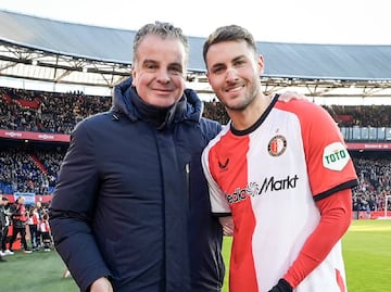 Santiago Giménez festeja sus 100 partidos con el Feyenoord con una anotación