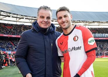 Santiago Giménez festeja sus 100 partidos con el Feyenoord con una anotación