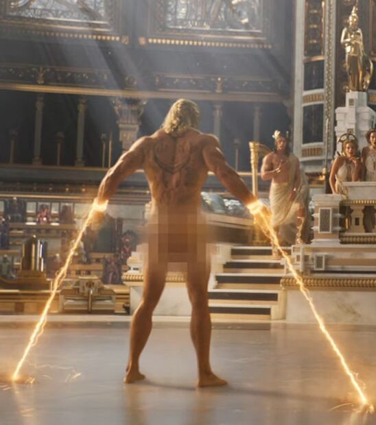 Las escenas más atrevidas de los superhérores de Marvel en sus películas