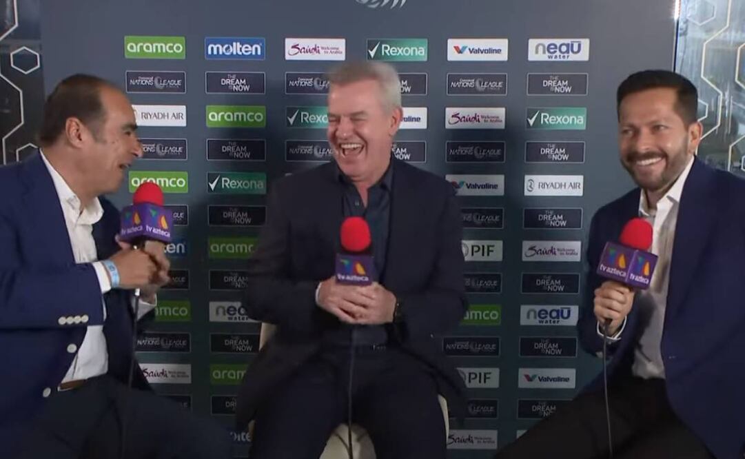 Javier Aguirre hizo una peculiar apuesta con los comentarista de TV Azteca. Foto: Especial