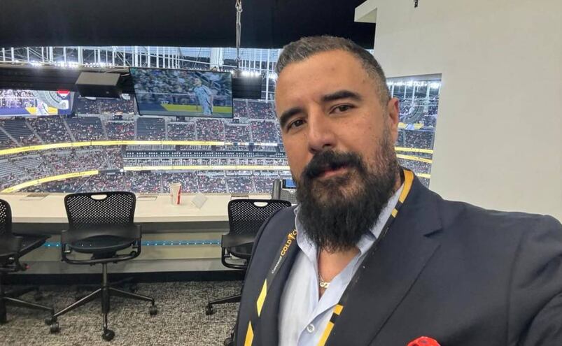 Álvaro Morales se burla de detractores de Pumas y Efraín Juárez: "Se tienen que hincar y pedirle perdón"