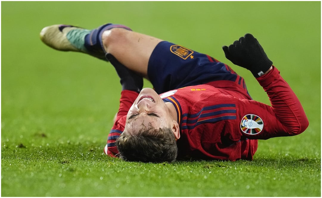 Gavi se lesionó durante la eliminatoria rumbo a la EURO 2024 - AP