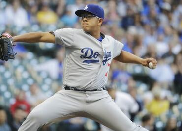Julio Urías: 10 datos del pitcher mexicano que llevó a los Dodgers a la Serie Mundial