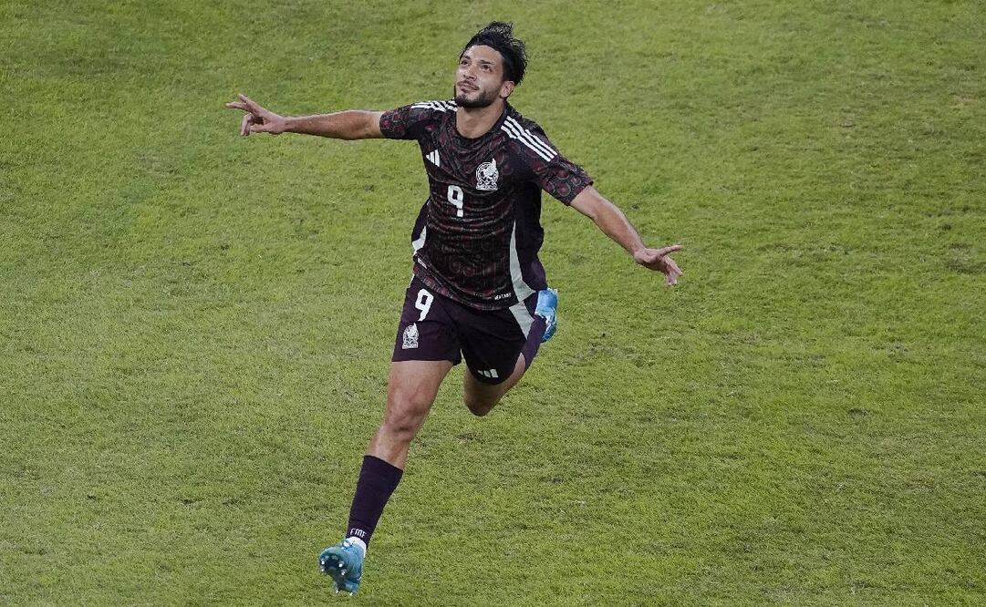 Raúl Jiménez festeja el golazo de tiro libre que abrió el marcador ante Estados Unidos. Foto: Imago7