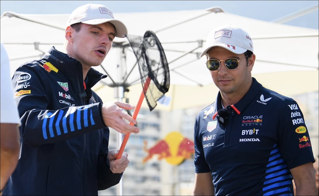 Max Verstappen y Sergio Pérez, durante una actividad de Red Bull. FOTO: @redbullracing