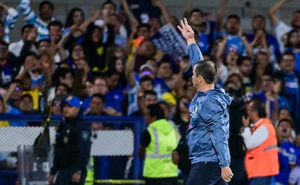 André Jardine le "recuerda" el tricampeonato de América a la afición de Cruz Azul; sale expulsado del Clásico Joven