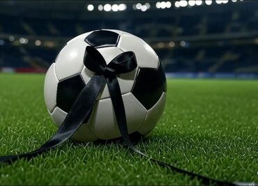 El futbol se vistió de luto luego de que un jugador fue encontrado sin vida al interior de un hotel