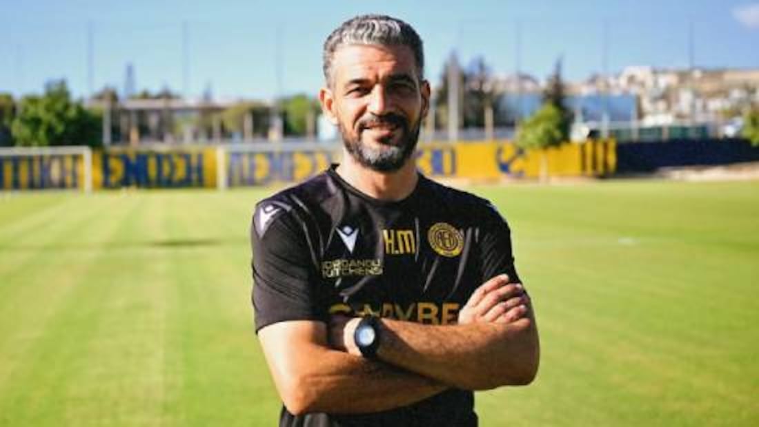 El luso, Hugo Martins, se convirtió en el nuevo entrenador de Memo Ochoa en el AEL Limassol. Foto: Especial