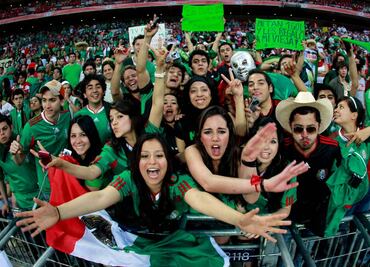 5 años de castigo a aficionados por gritos homofóbicos en partidos de México