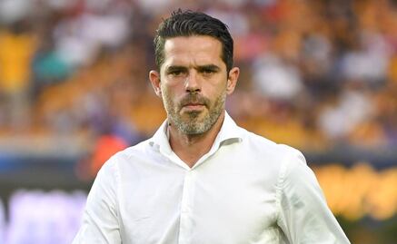 Fernando Gago no puede más con Boca; la afición Xeneize pide la salida del entrenador