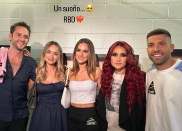 Sergio Busquets y Jordi Alba asisten a concierto de RBD en Miami