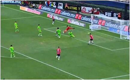 VIDEO: 'Pocho' Guzmán vuelve a anotar con Chivas y sentencia partido frente a Juárez
