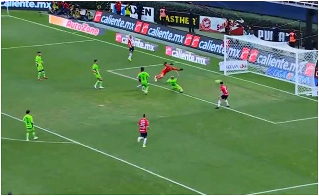 Víctor Guzmán anotó frente a Juárez