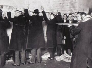 14 de febrero de 1929: La matanza de San Valentín de Al Capone
