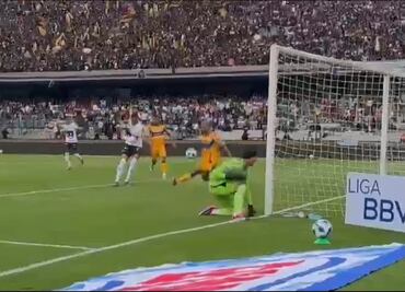 Pumas ya gana el duelo ante los Tigres gracias a una anotación de Rogelio Funes Mori