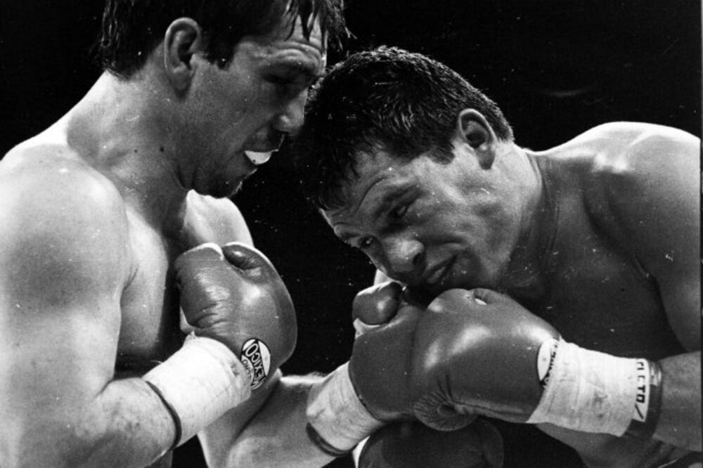 Con 107 victorias, 6 derrotas y 2 empates es el rey no sólo en términos estadísticos, en pegada, en resistencia y en corazón. Gracias a un gancho poderoso y la constancia durante 25 años de carrera, se ha proclamado como el mejor de la historia. (Foto: El Universal)