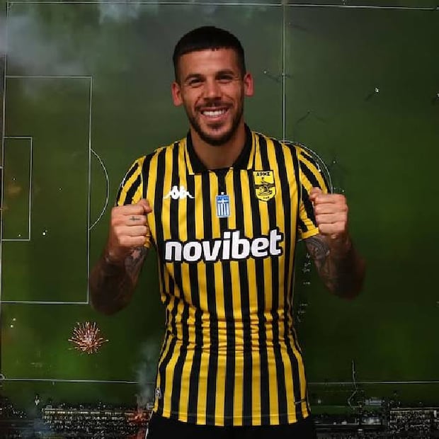 Carles Pérez es actualmente jugador del Aris Salónica. FOTO: @arisfc_official