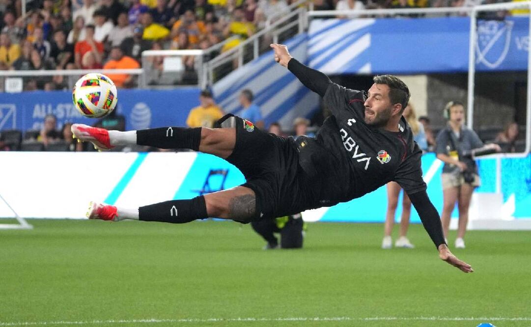 Gignac se lució en el concurso de habilidades de la Liga MX vs la MLS. Foto: AFP