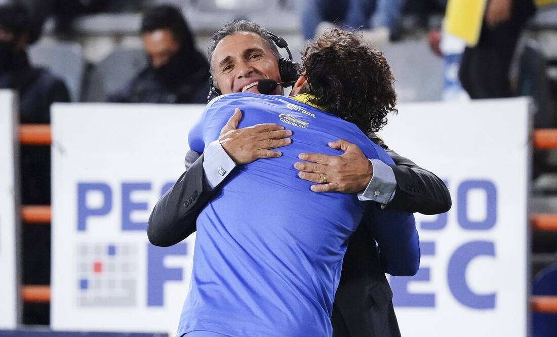 Adolfo Ríos y Memo Ochoa - Foto: Imago7