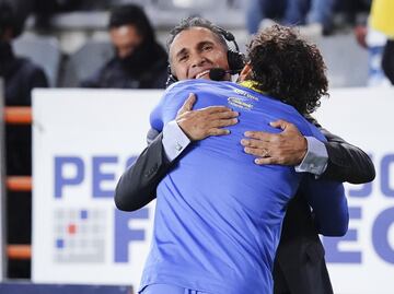 Adolfo Ríos, el "culpable" de que Guillermo Ochoa tenga el cabello largo: "Aquí tu papá soy yo"