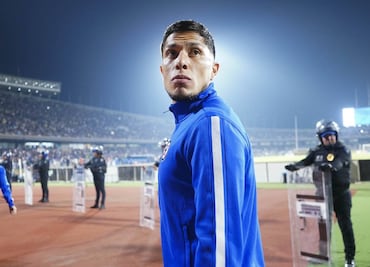 Carlos Salcedo ha manifestado su intención de regresar a Cruz Azul