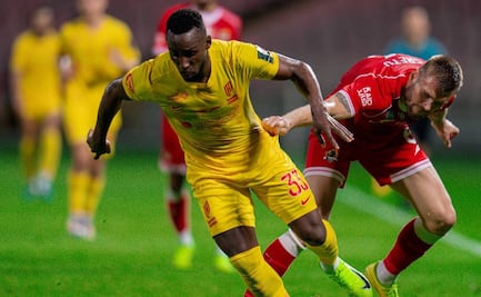 Julián Quiñones anota un doblete y le da el pase a cuartos de final al Al-Qadisiyah