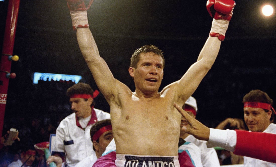 El boxeador mexicano Julio César Chávez en 1992. (Foto: AP Photo/Joe Cavaretta)