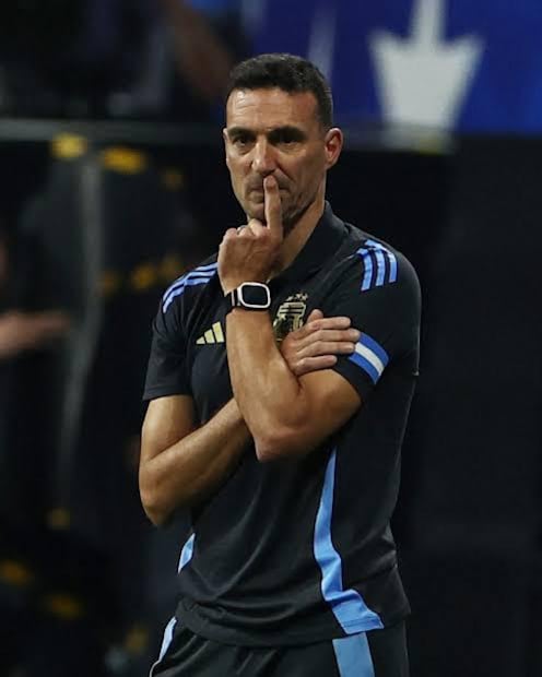 Soulé y Romero en la encrucijada de su futuro en la Selección Argentina. Fuente: Instagram @afaseleccion