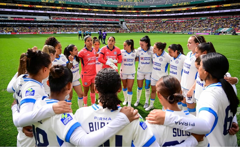 Cruz Azul femenil se disculpa por goleada frente al América / Foto: Imago7