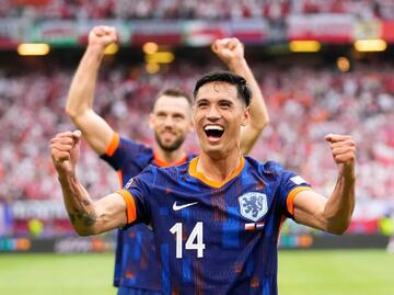 Sufrida victoria de Holanda contra Polonia en la Eurocopa