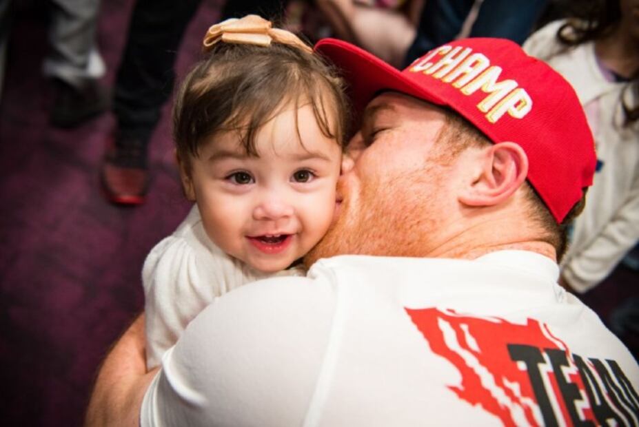 10 fotos que demuestran el lazo entre “Canelo” Álvarez y sus hijos