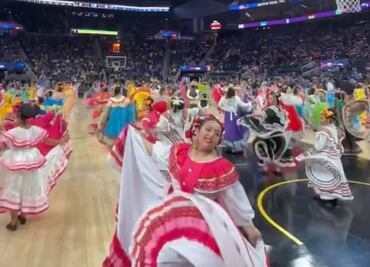 VIDEO: La NBA brinda homenaje a México en show de medio tiempo