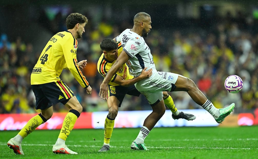 Salomón Rondón ante América / Foto: Imago7