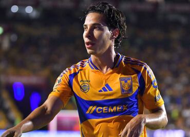 Chivas está interesado en fichar a Diego Laínez jugador de los Tigres