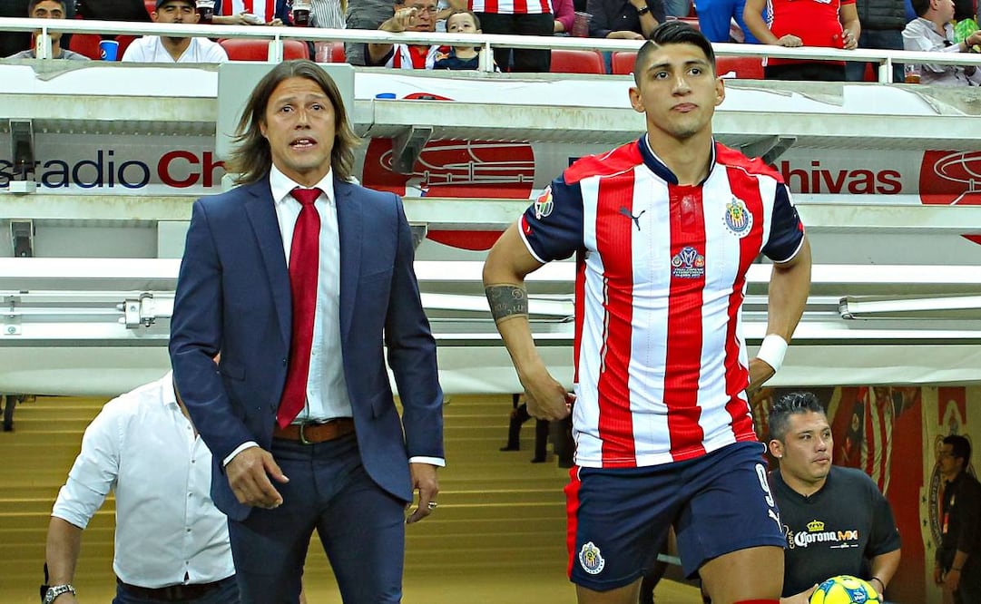 Alan Pulido a Matías Almeyda tuvieron un exitoso paso en Chivas. Foto: Imago7