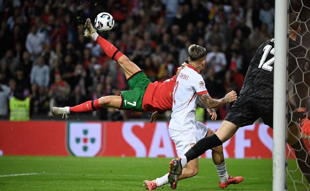 Cristiano Ronaldo cerró la goleada de Portugal a Polonia con una soberbia chilena. Foto: @EURO2024