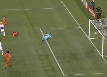 ¡Ya se estrenó! Cade Cowell marcó su primer gol con las Chivas ante el Forge FC