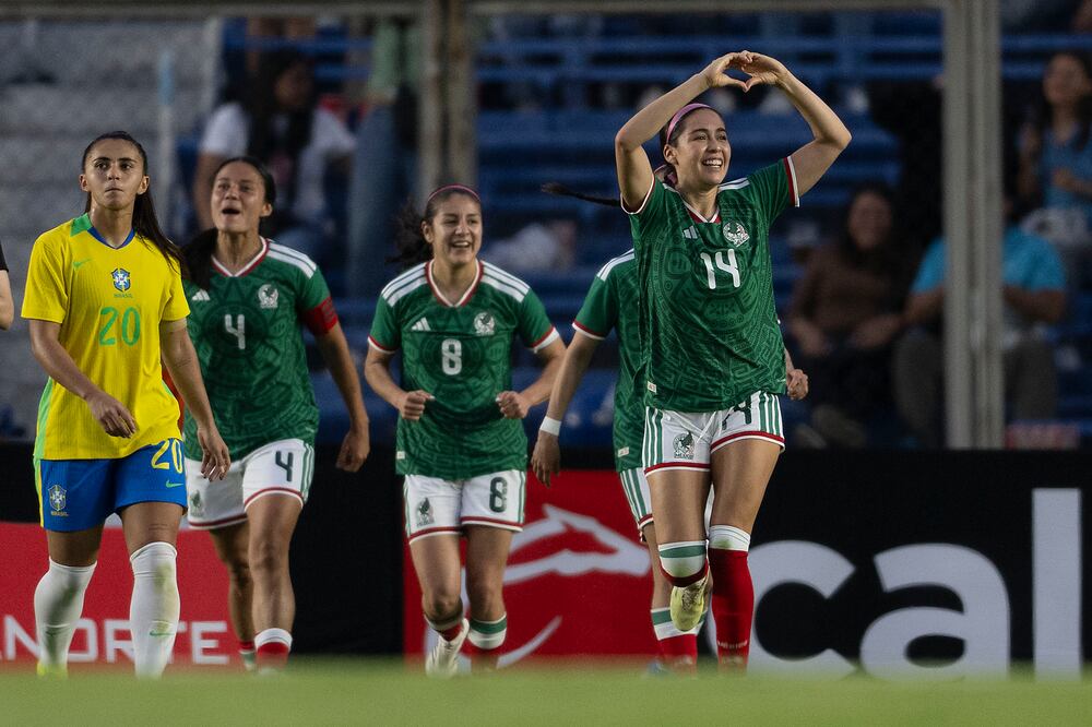 Greta Espinoza en festejo de gol, durante el partido de preparación de la Selección Mexicana Femenil contra Brasil. Foto: Imago7