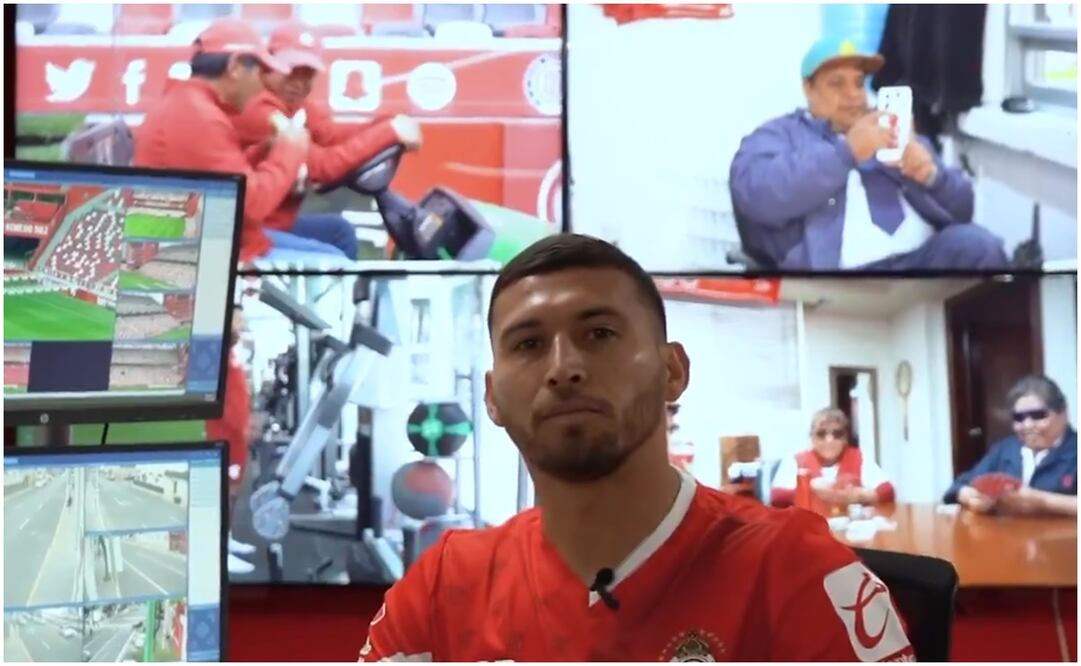 Juan Escobar en su presentación con Toluca / FOTO: Captura