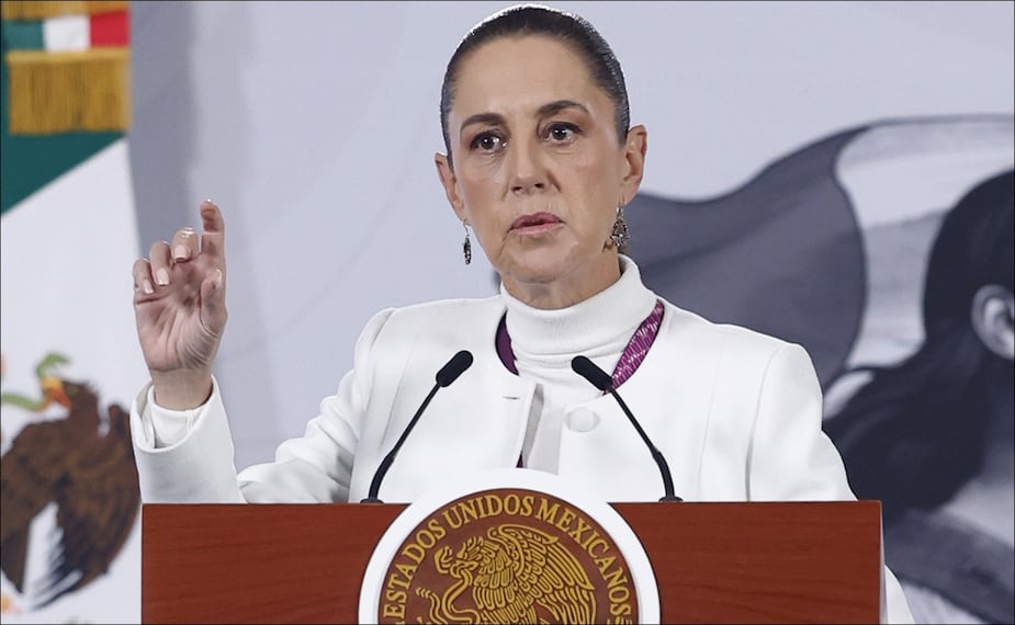 Claudia Sheinbaum da algunas declaraciones durante su conferencia matutina. FOTO: EFE