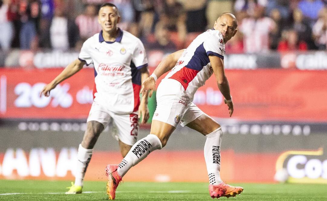 Chicharito Hernández marcó dos goles en el Apertura 2024 ante Xolos, pero fueron anulados por fuera de lugar. Foto: Imago7