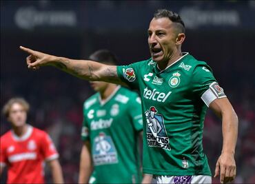León pone fin a los rumores y confirma que Andrés Guardado sale del retiro para jugar otra campaña