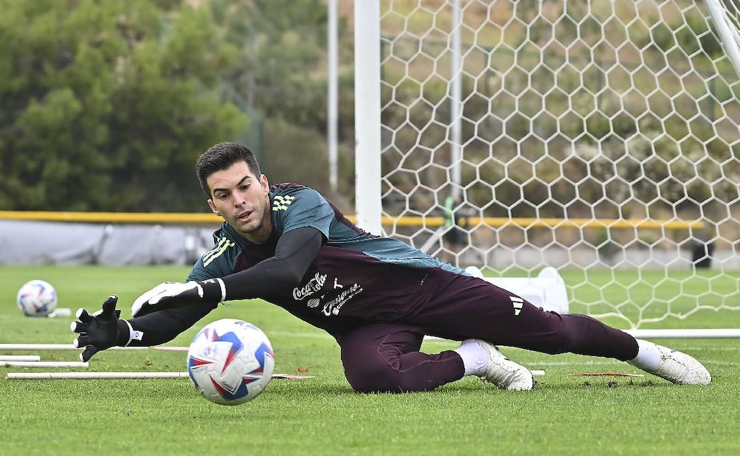 Julio González se perfila para aparecer bajo los tres palos en el México vs Venezuela. Foto: Imago7